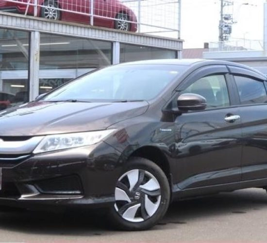 imgi_3_1782931518600-f469b3ea-2fae-4a70-820f-389017c32500-honda-grace-hybrid-lx